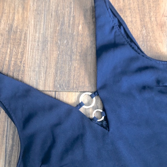 Dynamite Navy Top w. Gold Details - Picture 4 of 6